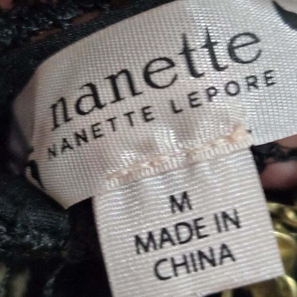 NANETTE LEPORE Womens Lace Cutout Shell Size M Top Black sleeveless Zip back - Picture 9 of 10